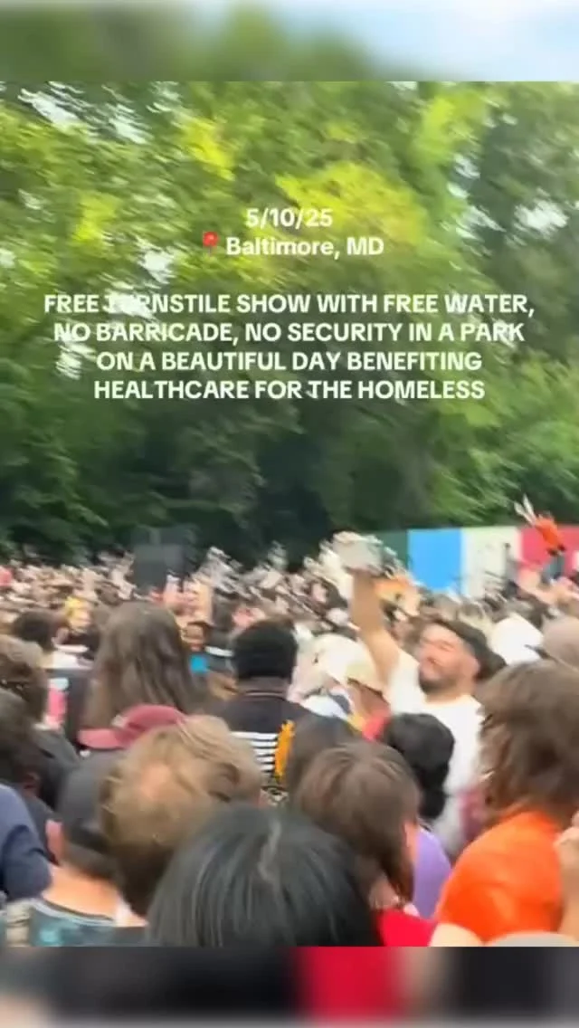On May 10, Baltimore’s own Turnstile hosted a free hometown show at Wyman Park Dell to raise donations for Healthcare for the Homeless. Thousands gathered for the high-energy event which blended community and the hardcore punk scene. For longtime fans, the show marked a milestone in Turnstile’s journey—from local venues to Grammy nominations and international stages.⁠

This free concert, co-organized with Unregistered Nurse Booking, was more than a performance—it was a celebration of Turnstile’s deep bond with their hometown of Baltimore. As Teri Henderson reports for Baltimore Beat, “The setlist was a journey through Turnstile’s evolution, a seamless blend of the raw intensity of their early work and the expansive, genre-bending sounds of their breakout album “Glow On.”

The band opened their set with the live debut of their new single “Never Enough.” It was the first time fans heard music from their upcoming album, also titled ‘Never Enough,’ out June 6. The record introduces new guitarist Meg Mills and is their first full-length release since 2021.⁠
#musicnews #turnstile #baltimore #benefitshow #free